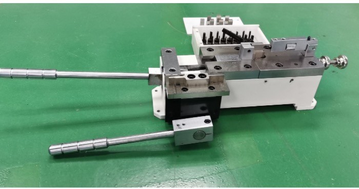 CNC Rigid Steel Rule Manual Bender Dieforming Machine